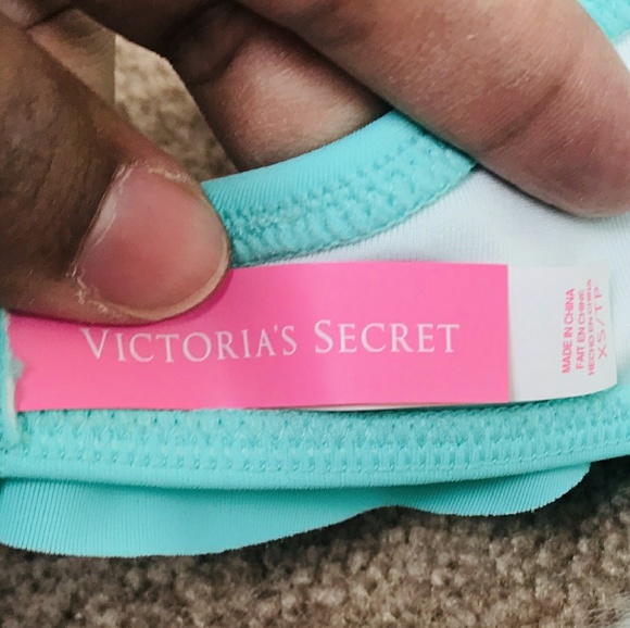 VS Swimwear Bikini Top Strapples Ruffle Sz: XS - Picture 4 of 5